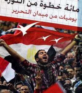 مائة خطوة من الثورة